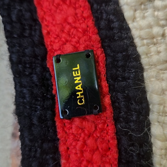 Authentic Runway CHANEL Ad Campaign Boucle Wool Tweed Suit Skirt Only  Size 38 - Picture 4 of 7